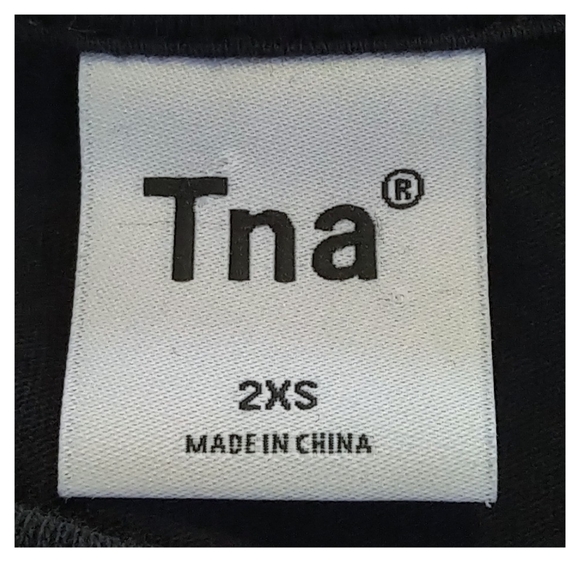 Tna Baxter Cinchable Long Sleeve Crewneck - Black - Picture 4 of 5